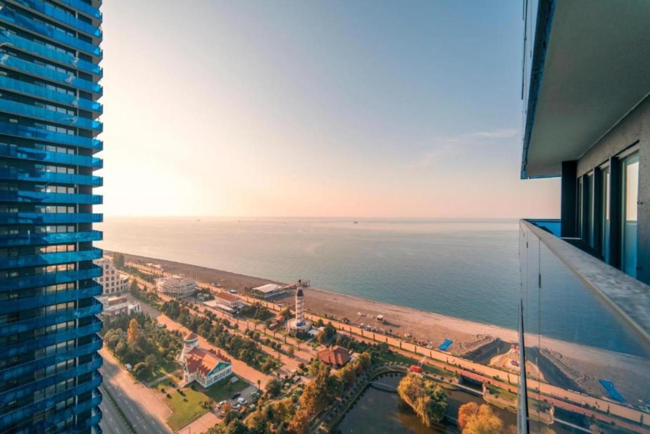 Orbi Twin Towers Aparthotel With Sea View บาทูมิ ภายนอก รูปภาพ