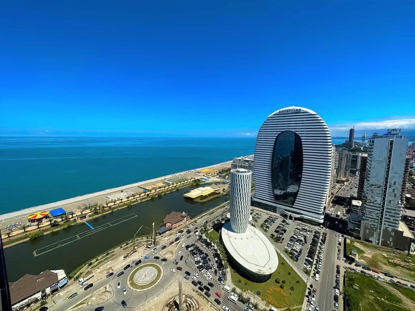 Orbi Twin Towers Aparthotel With Sea View บาทูมิ ภายนอก รูปภาพ