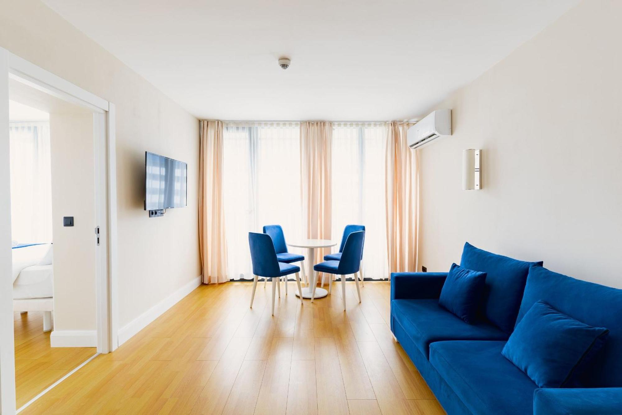 Orbi Twin Towers Aparthotel With Sea View บาทูมิ ภายนอก รูปภาพ