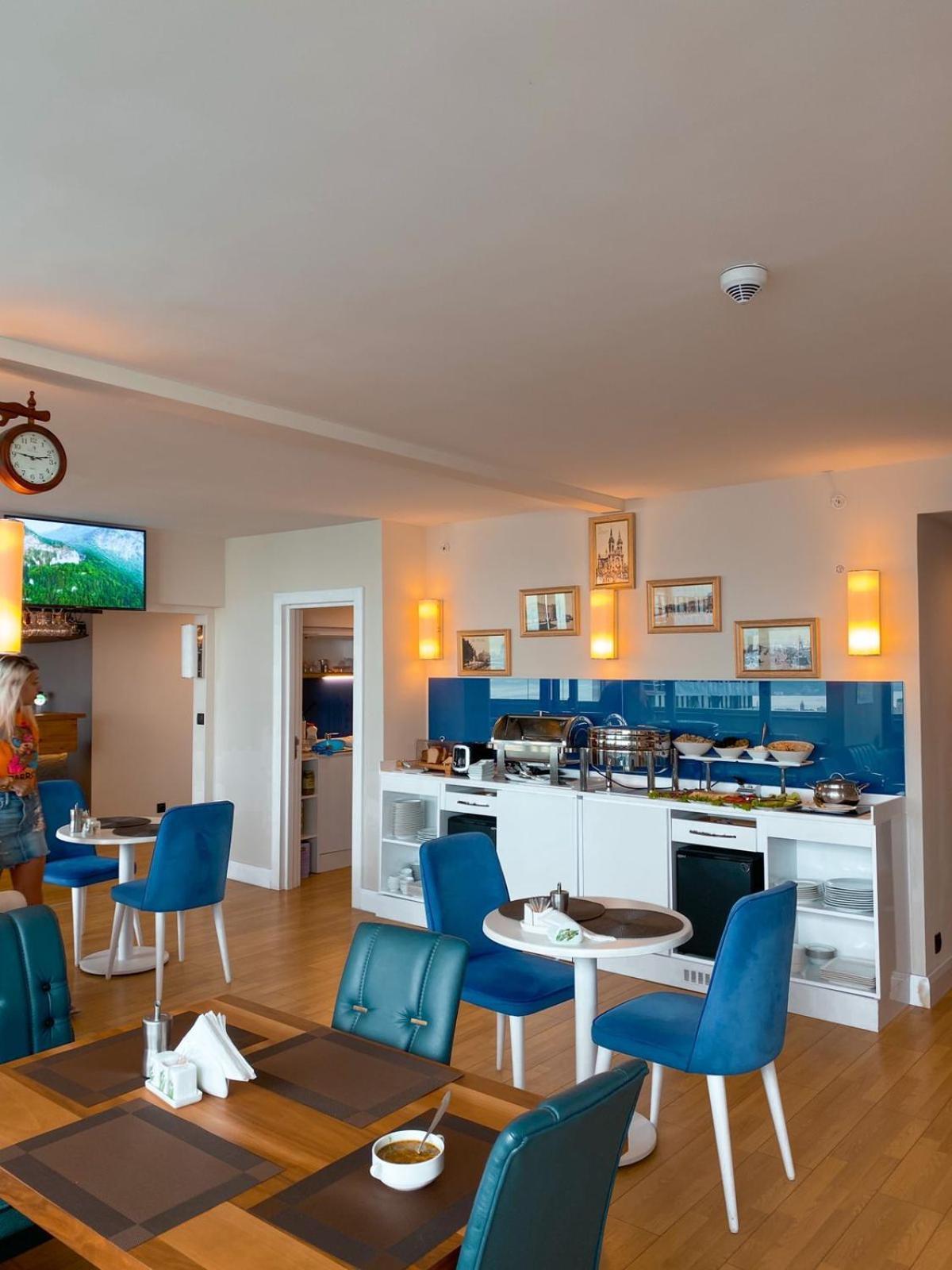 Orbi Twin Towers Aparthotel With Sea View บาทูมิ ภายนอก รูปภาพ